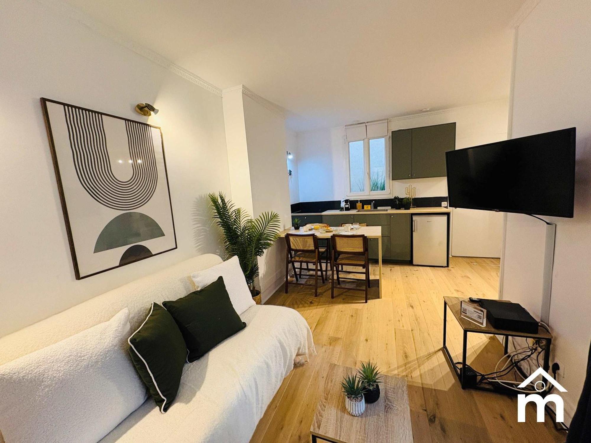 Eiffel Tower By Edelsam Appartement *